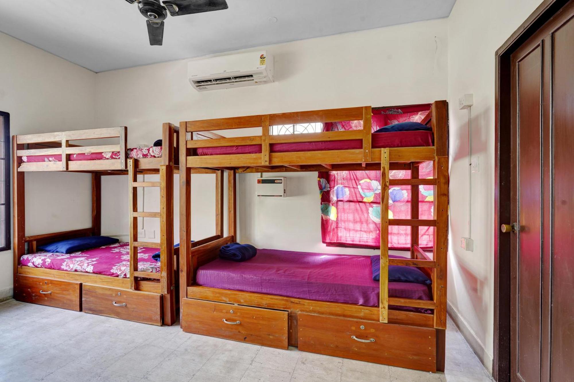 Hostel Gandhi Chennai Dış mekan fotoğraf