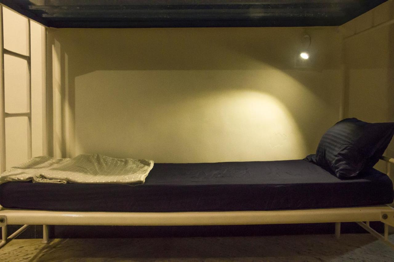 Hostel Gandhi Chennai Dış mekan fotoğraf